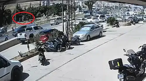 Reyhanlı'da otomobilin çarptığı kadın metrelerce savruldu: Kaza anı kamerada