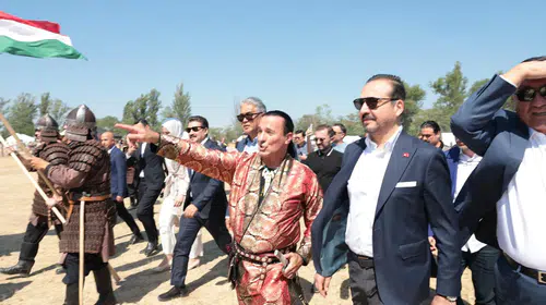 Kürşad Zorlu’dan Bugac’da Türkiye-Macaristan kardeşliği vurgusu