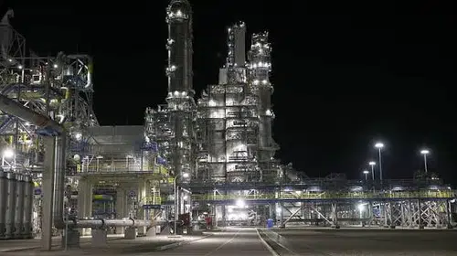 Amur'daki gaz-kimya tesisinde yangın: 1 ölü, 130 yaralı