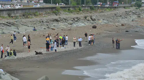Rize'nin Çayeli ilçesinde deniz faciası: 16 yaşındaki kardeş hayatını kaybetti, 11 yaşındaki kardeş için arama sürüyor
