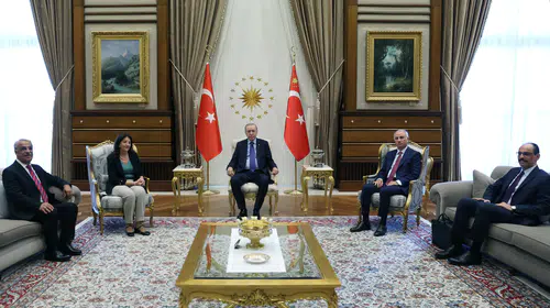 Erdoğan, DEM Parti İmralı heyetiyle görüştü