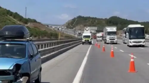 Beykoz’da otobüs kamerasına yansıyan kazada 1 kişi yaralandı