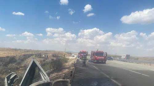 Nevşehir’de madeni yağ yüklü TIR devrildi: 1 ölü