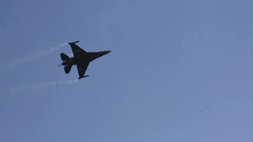 SOLOTÜRK pilotları Ahlat semalarında 955 yıllık zaferi selamladı