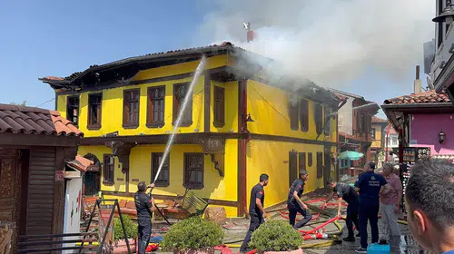 Odunpazarı’ndaki ahşap kafede yangın paniği yaşandı
