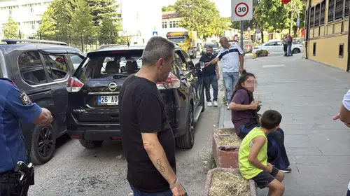 Eskişehir'de yol verme kavgasında 4 kişi yaralandı