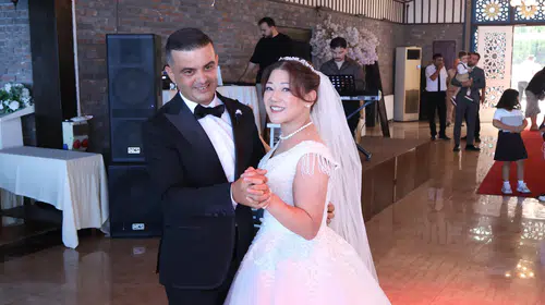 Fatsa’daki düğünde Japon gelinden çiftetelli performansı