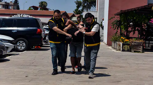 Adana'da Mezarlıkta Gasp ve Banka Hesabı Soygunu