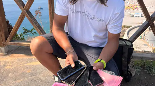 Sualtından çıkan kayıplar: Dalgıç Ali Kılıç, deniz dibindeki eşyaları sahipleriyle buluşturuyor