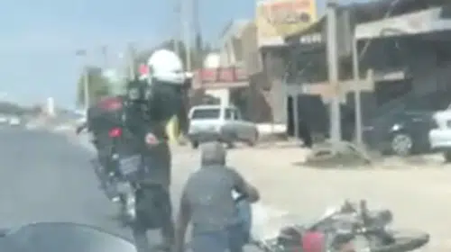 Plakasız motosikletle polisten kaçtı, kaza yapınca yakalandı: 242 bin TL ceza