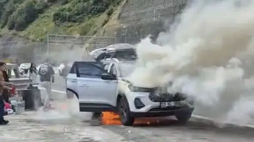 Bolu Dağı Tüneli girişinde cip alevlere teslim oldu