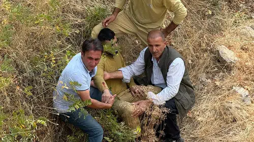 Hakkari'de arazöz Zap Suyu'na uçtu: 3 yaralı