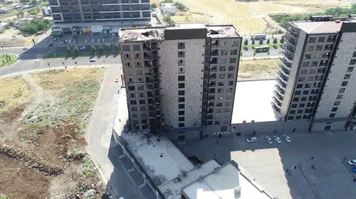 Diyarbakır'daki plazada yangın hasarı sabah saatlerinde netleşti