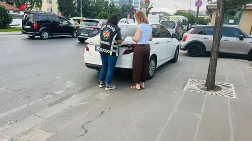 Esenyurt'ta trafikte tartıştığı sürücüyü ani frenle durdurdu: 12 bin TL ceza