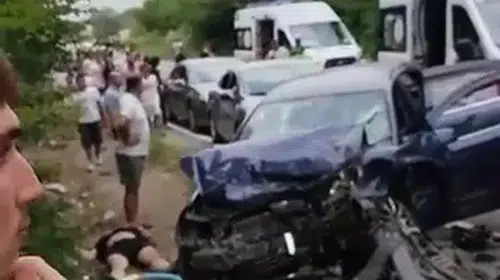 Kandıra yolunda trafik kazası: 6 kişi yaralandı