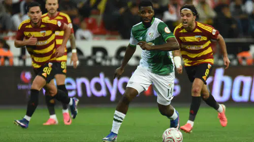 Bursaspor, Kayseri'de 2-1 Kazandı: Zirveye Ortak Oldu