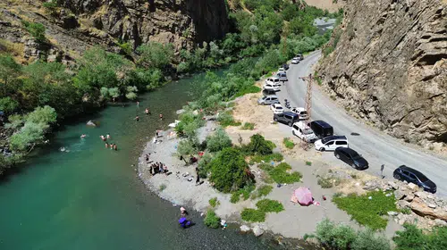 Hakkari'de terörün yerini doğa turizmi aldı