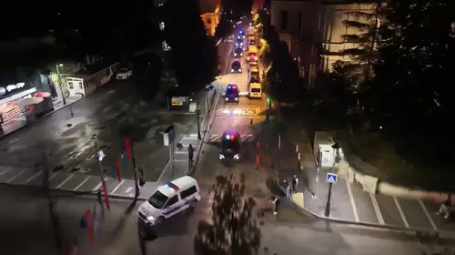 Beşiktaş'ta Gece Yarısı Dronlu Denetim: 5 Aranan Şahıs Yakalandı, 26 Araca 209 Bin TL Ceza