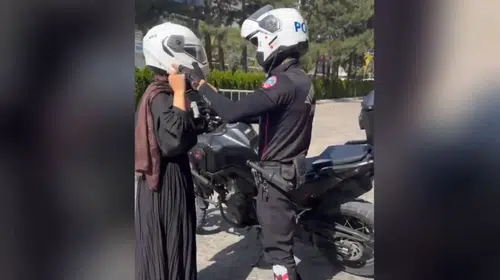 KPSS maratonunda polis desteği: Saniyelerle yarışan adaylar sınava yetiştirildi
