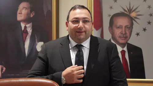 Üsküdar'da yeni dönem: Başkan Vekili Dündar Ziya Gültekin mesaisine başladı