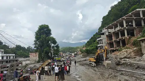 Nepal'de sel felaketinin bilançosu ağırlaşıyor: Can kaybı 1355'e ulaştı