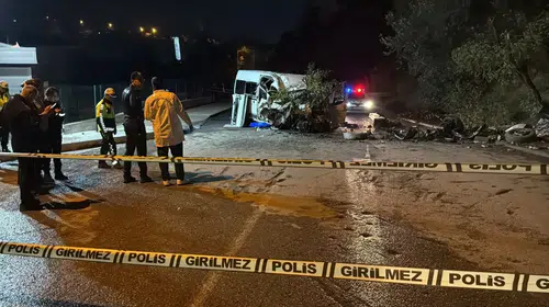 Karabük'te dehşet anları: Minibüs kontrolden çıktı, 6 kişi hastanelik oldu