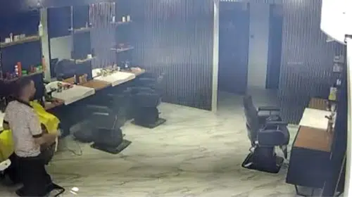 Şanlıurfa'yı sarsan deprem güvenlik kameralarına böyle yansıdı