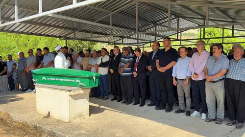 Girne'deki faciada acı veda: Eşinden gelecek umutlu haberi beklerken toprağa verildi