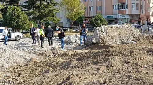 Çorum'da okul yıkımında şoke eden keşif: Toprağın altından insan kemikleri çıktı