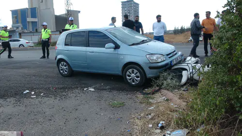 Kilis'te trafik dehşeti: İki aracın çarpıştığı kazada ağır yaralı var