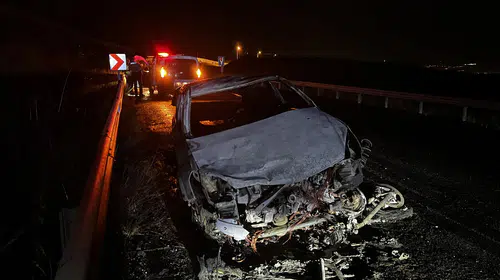 Kayseri'de korkunç kaza: Çarpışmanın ardından araçlar alev topuna döndü