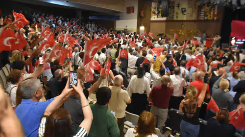 Kılıçdaroğlu İzmir'de mağdur ailelerle buluştu: Adalet arayışında yol arkadaşlığı sözü