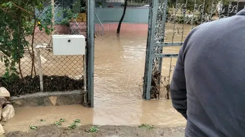 Bursa'da şiddetli yağış kabusu: Mahsur kalan vatandaşlar için seferberlik
