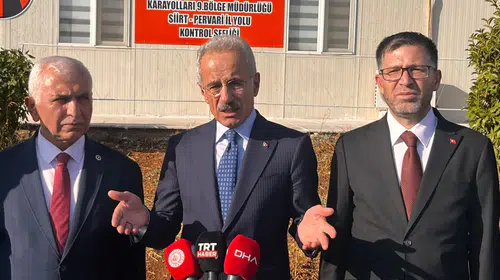 Bakan Uraloğlu Siirt'te duyurdu: Ulaşımda devrim niteliğinde projeler yolda