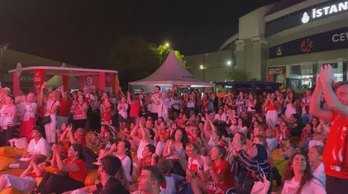 Filenin Sultanları Avrupa'nın Zirvesinde: İstanbul'da Büyük Coşku