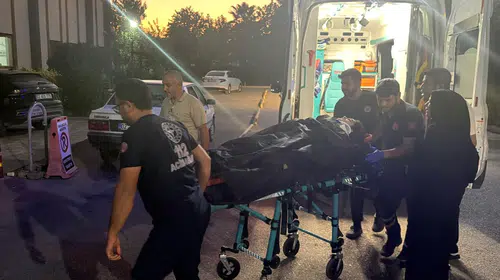 Adıyaman'da dehşet anları: Kontrolden çıkan araç kaldırımdaki çocukları biçti