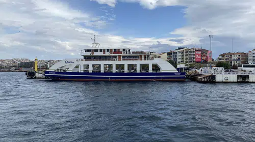 Ege'de fırtına ulaşımı vurdu: Gökçeada hattında seferlere engel