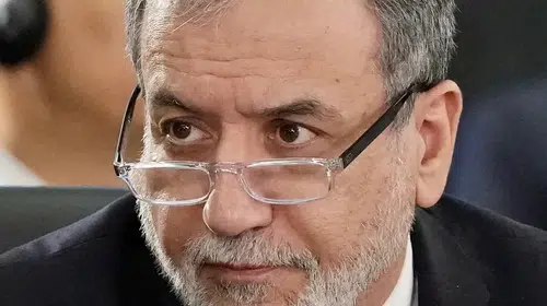 Tahran'dan Washington'a kritik mesaj: Top artık Trump'ın sahasında