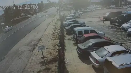 Düzce'de trafik dehşeti: Otomobil ve motosiklet çarpıştı