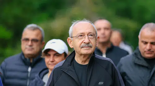 Abant'ta siyasi mesai öncesi doğa molası: Kılıçdaroğlu göl kenarında görüntülendi