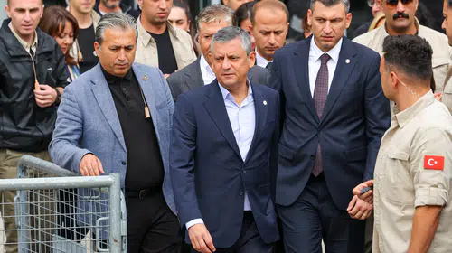 Özgür Özel'den 10 Ekim davası ve fon vurgunu çıkışı: Karanlık sayfalar aydınlatılmalı
