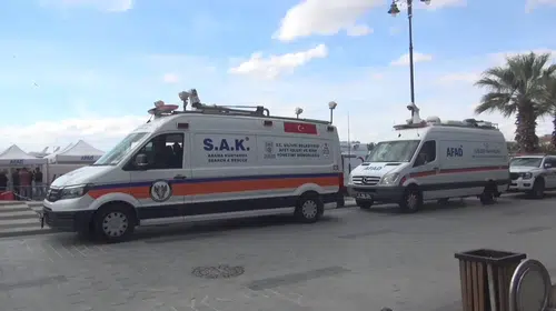 Marmara Denizi'nde zamana karşı yarış: Batan geminin kayıp mürettebatı için umutlu bekleyiş sürüyor