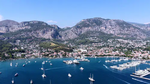 Akdeniz'de dev temizlik operasyonu: Fethiye Körfezi'nde 16 milyon metreküplük çamur temizleniyor