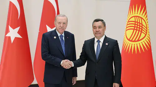 Bişkek'te kritik diplomasi: Erdoğan ve Caparov zirve marjında buluştu