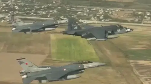 Türk ve Azerbaycan Hava Kuvvetlerinden gökyüzünde gövde gösterisi