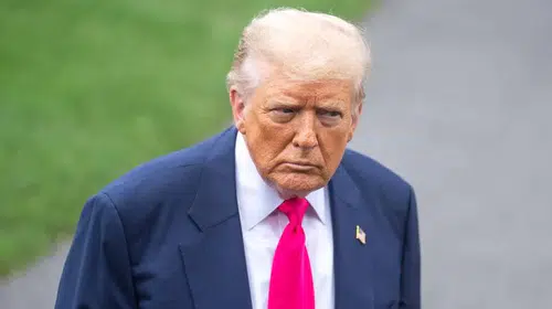 Pentagon'da nöbet değişimi: Trump'ın yeni tercihi Adam Telle oldu