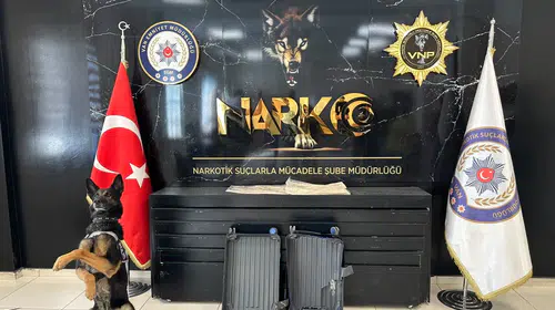Havalimanında narkotik operasyonu: Valizinden uyuşturucu çıktı