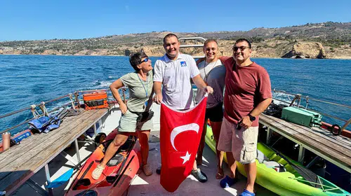 Tuna Tunca'dan dev başarı: Okyanusun zorlu parkurunu kulaçlarıyla aştı