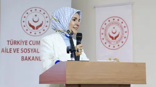 Öğrencilere 2 milyar liralık eğitim desteği: Bakan Göktaş detayları açıkladı
