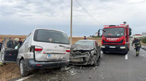 Tekirdağ'da trafik dehşeti: İki aracın karıştığı kazada 6 kişi hastanelik oldu
